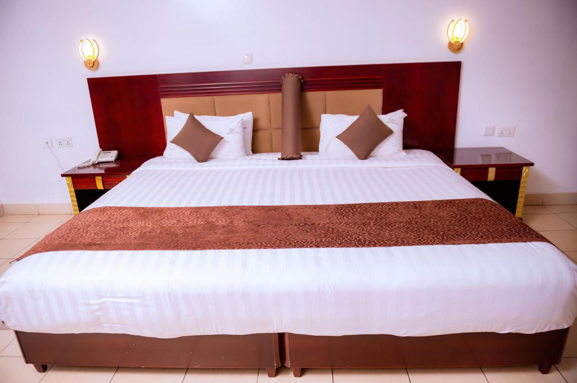 Quiet Haven Hotel Кигали Экстерьер фото