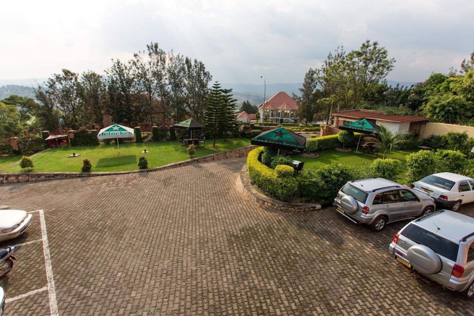 Quiet Haven Hotel Кигали Экстерьер фото