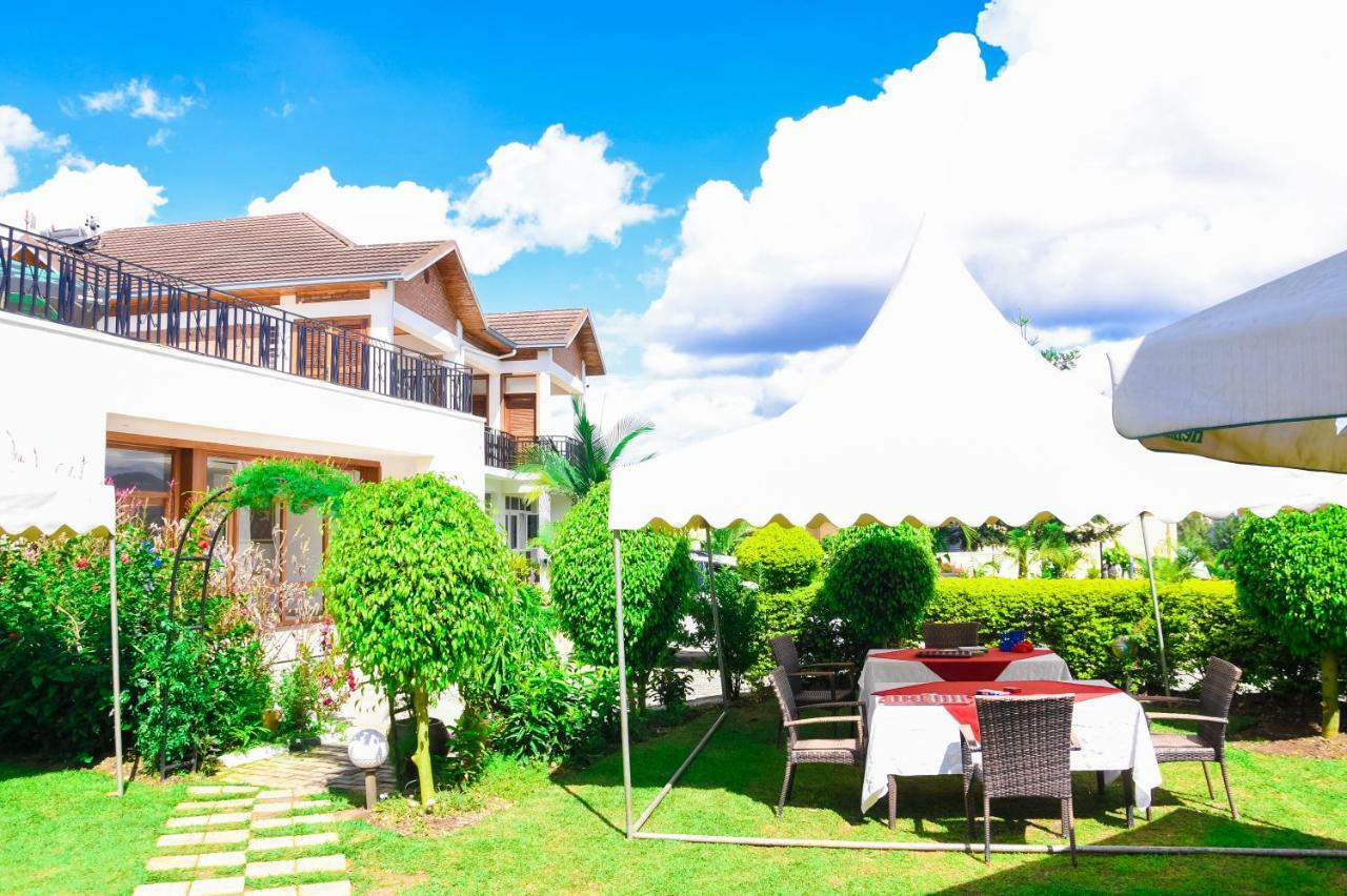 Quiet Haven Hotel Кигали Экстерьер фото